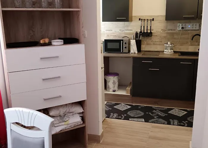 I&s Bercsenyi Vendeghaz Apartament *